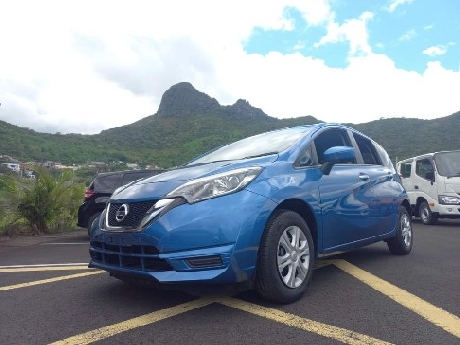 Nissan Note X Petrol Rs 590.000